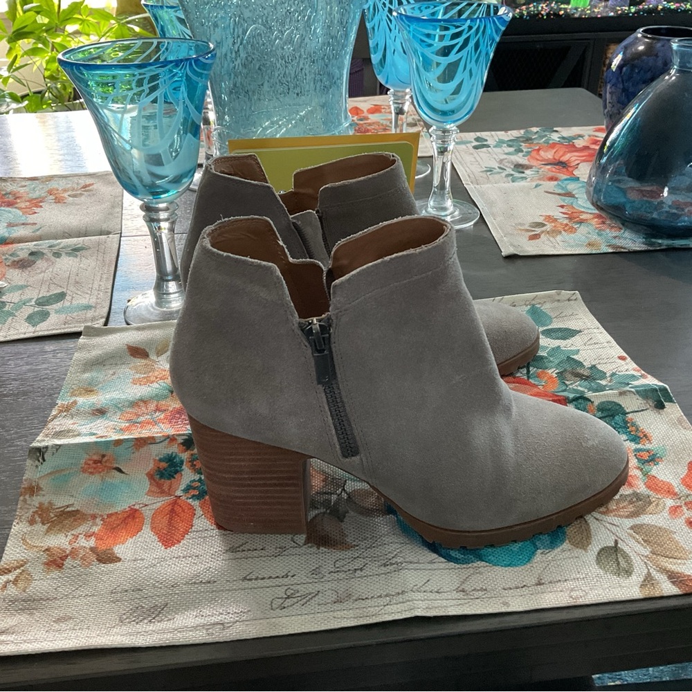 Lucky Brand Suede Heeled Boots - Picture 4 of 5